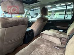 تۆیۆتا لاند کروزەر